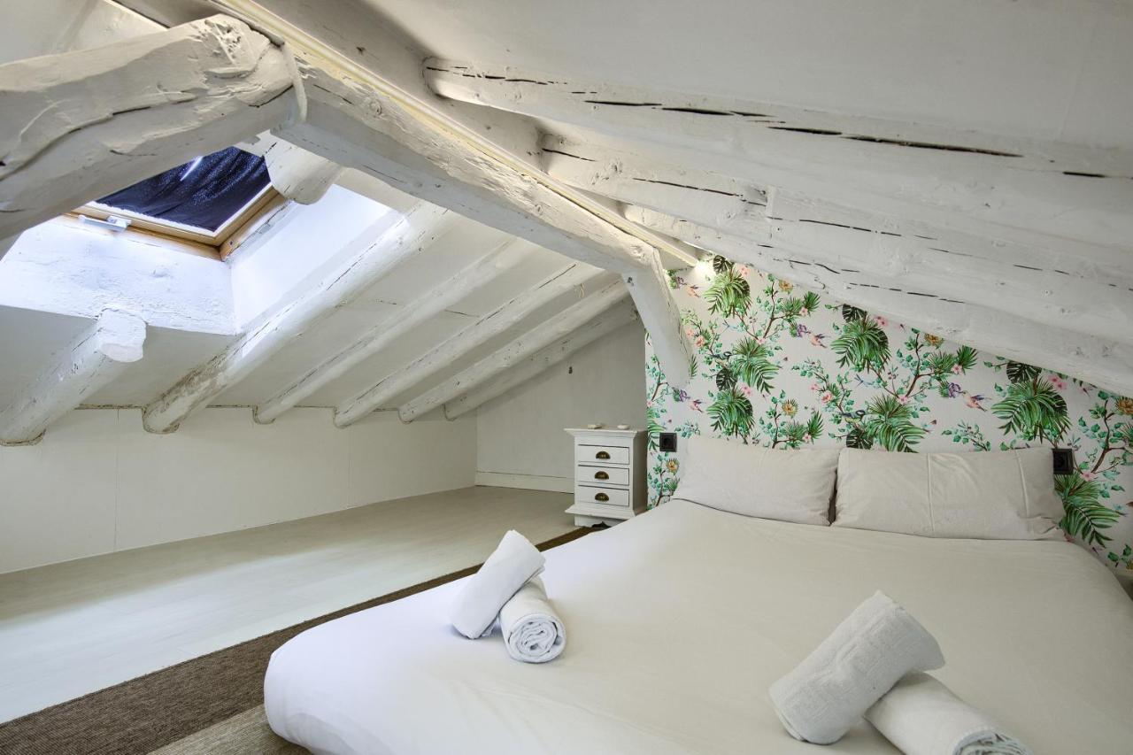 Apartamento Charming Sol Attic Madrid Exterior foto