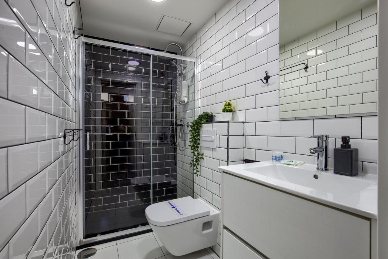 Apartamento Charming Sol Attic Madrid Exterior foto