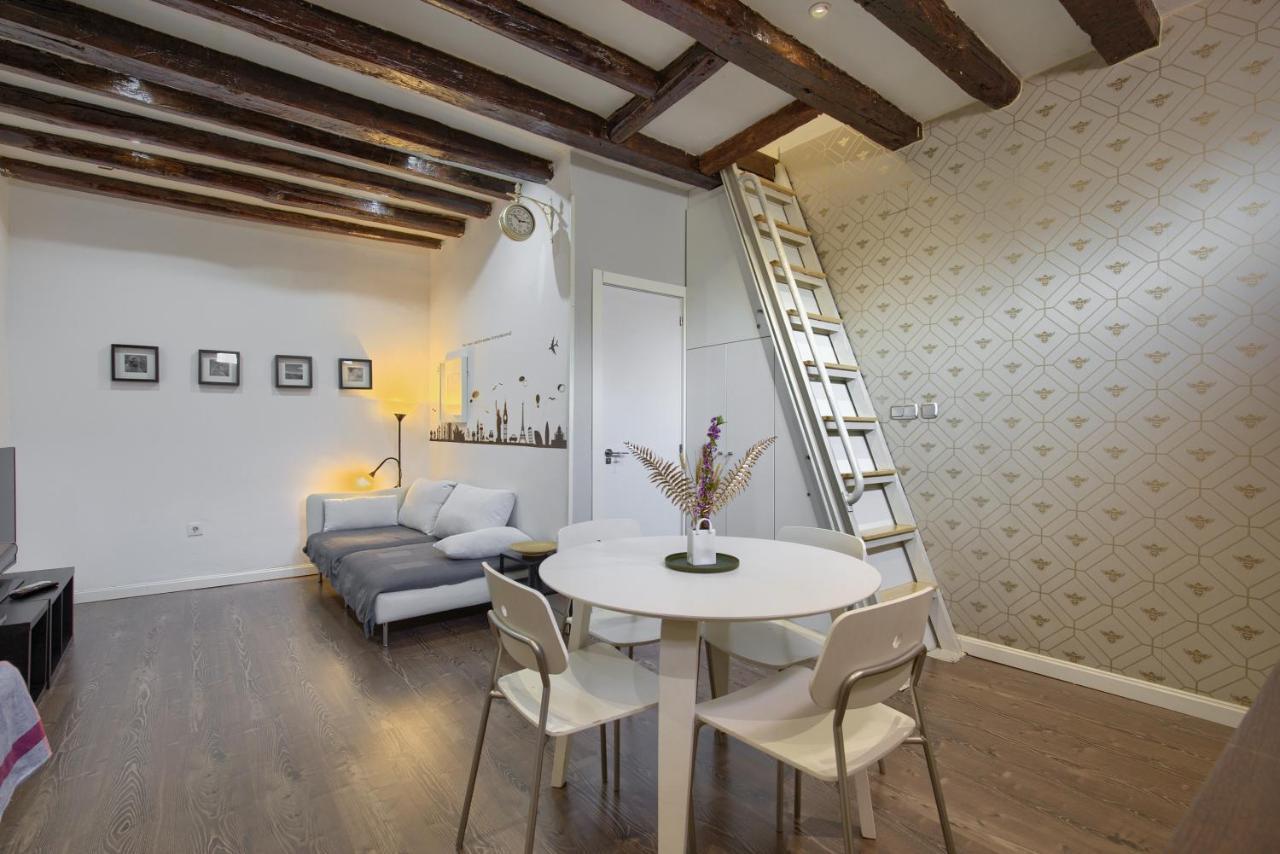 Apartamento Charming Sol Attic Madrid Exterior foto